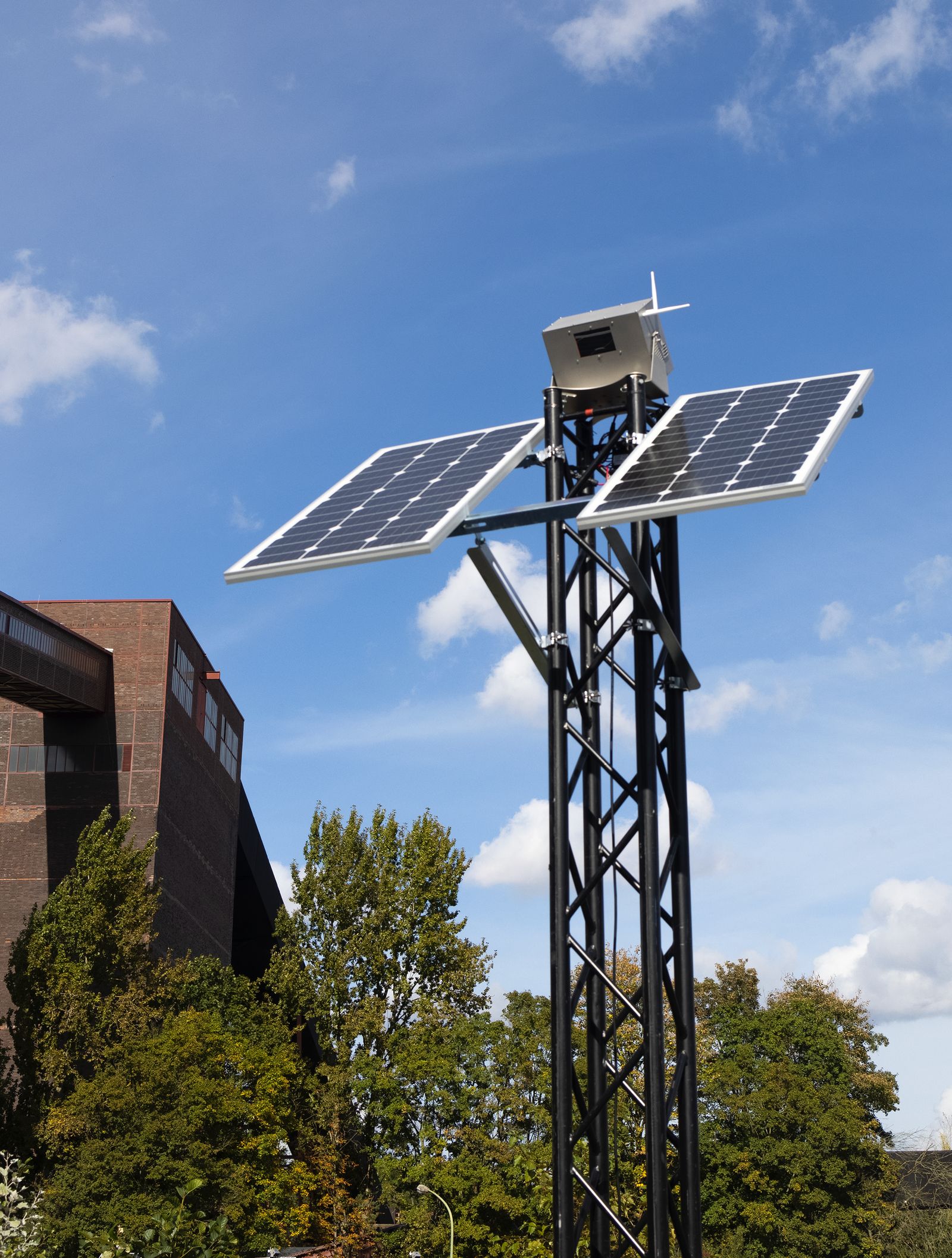 Customised laser projector and solar panels